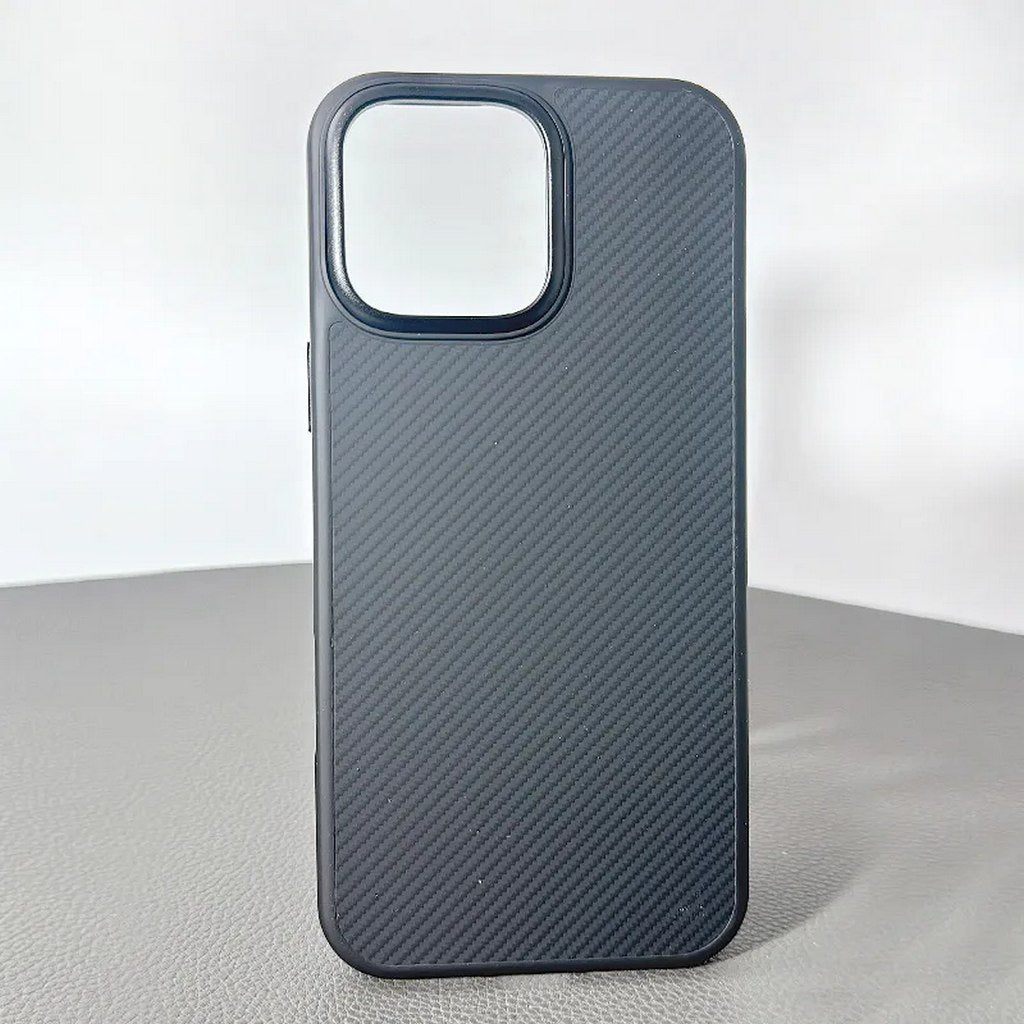 Carbon Fiber - 17 Pro Max - Black